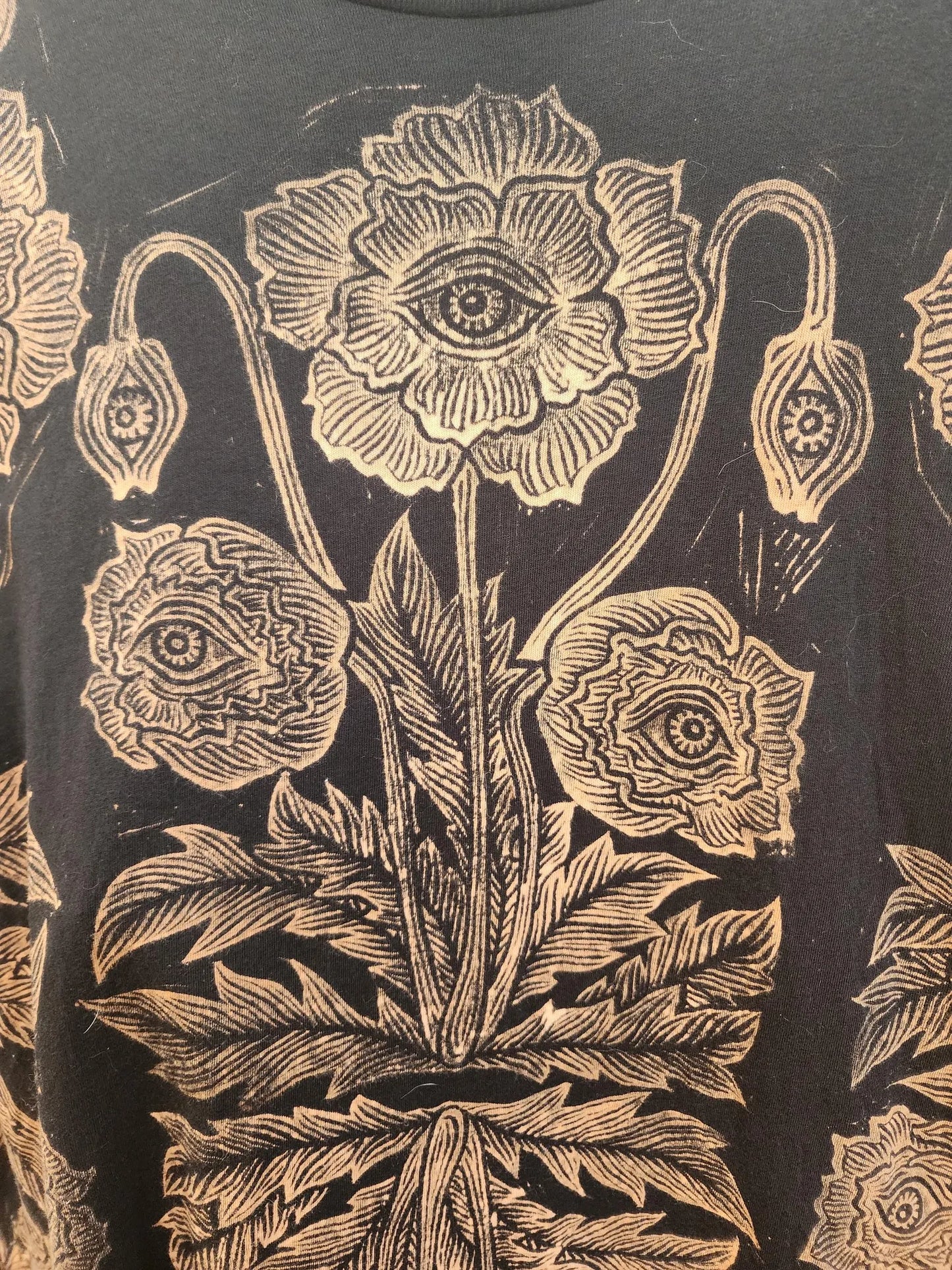 Eyeball Poppy (New Design) T Shirt