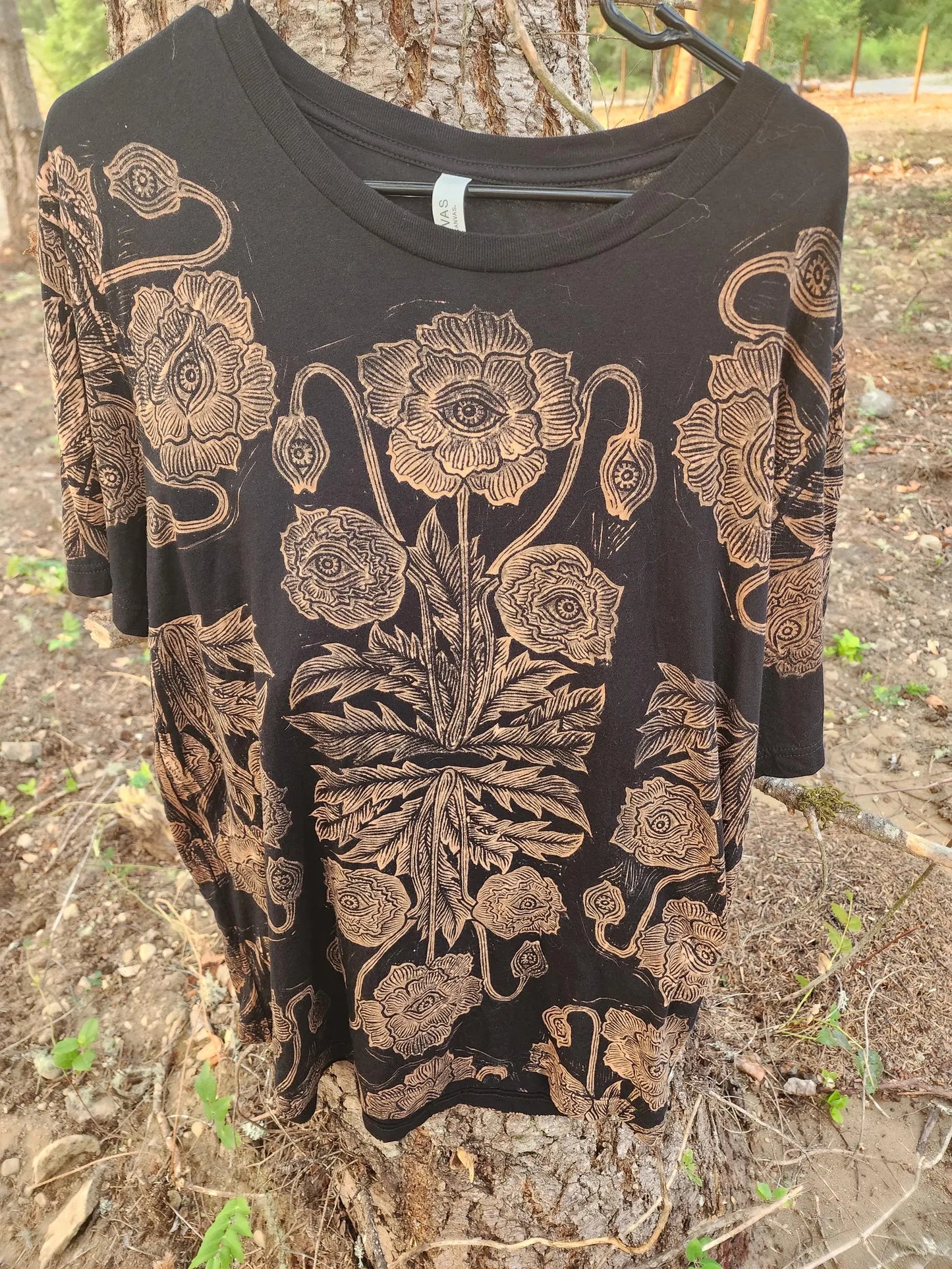 Eyeball Poppy (New Design) T Shirt