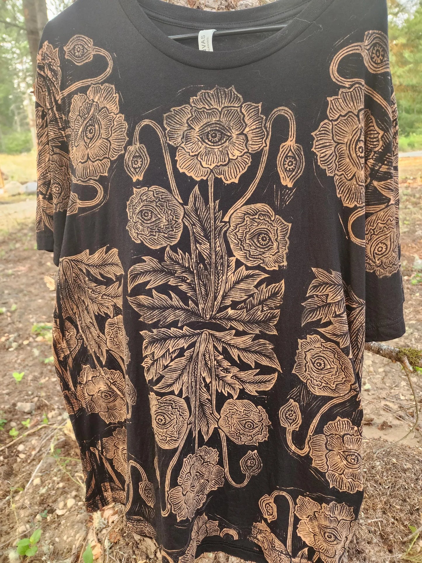Eyeball Poppy (New Design) T Shirt