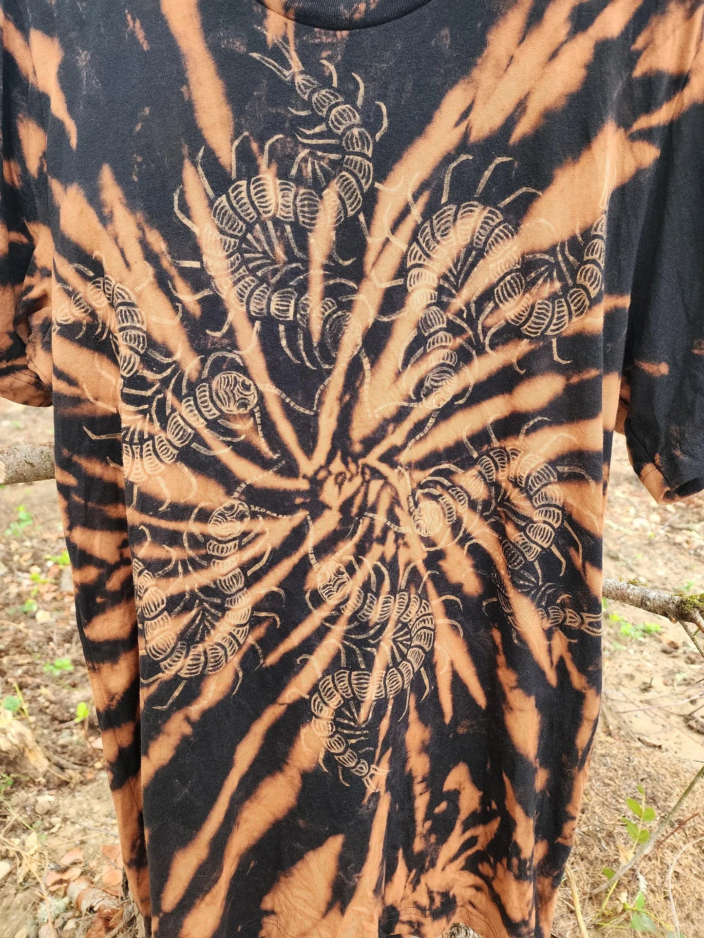 Centipede Star T Shirt
