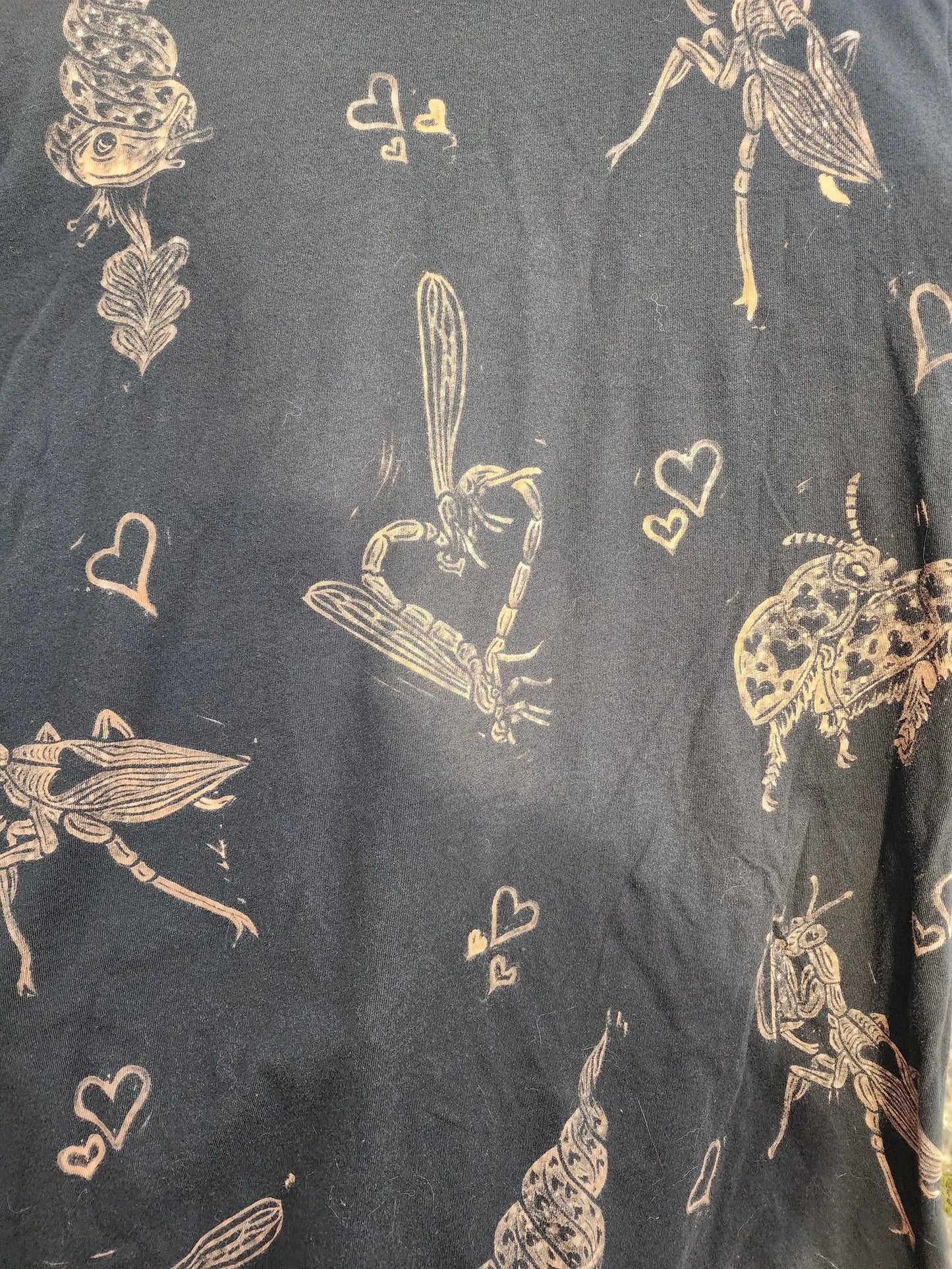 Love Bugs T Shirt (Black)