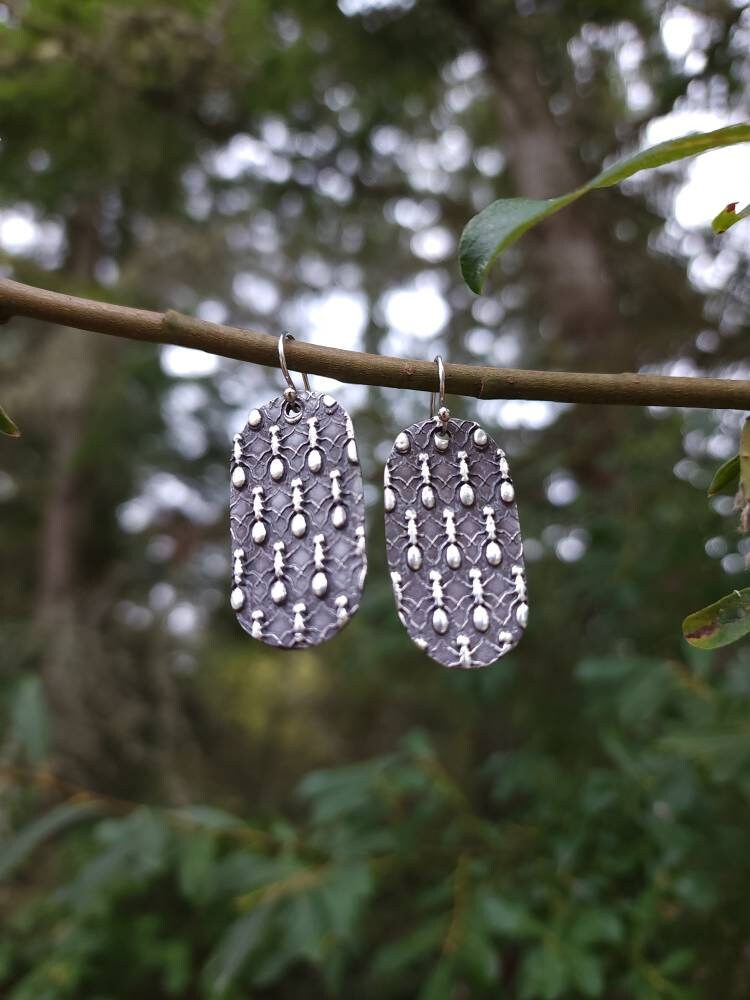 Ant Oval Earrings