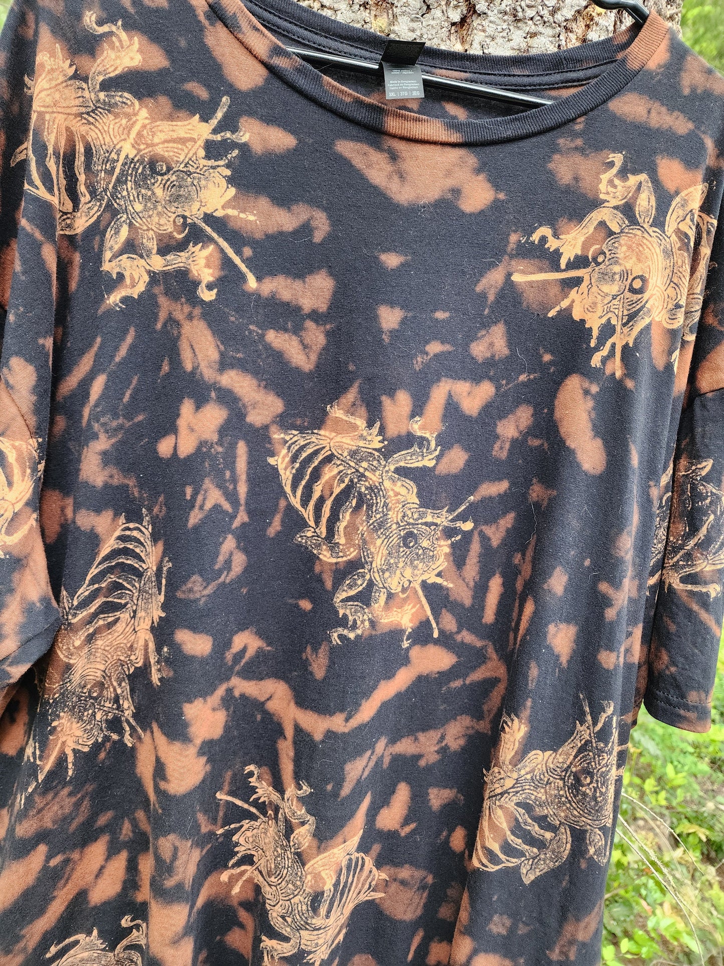 Stenopelmatus/Potato Bug/Jerusalem Cricket Party Bleach Printed Reverse Tie Dye T Shirt *Made To Order Sizes XS-10XL*